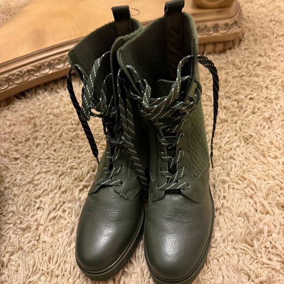 SPLENDID Women's Mixed Media Heel Pull-Tab Scout Toe Combat Boots Green Size 7 - Picture 2 of 9